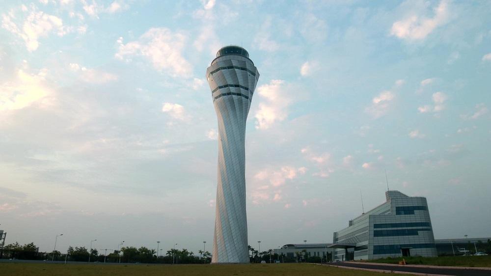 公司承建的廣西南寧吳圩國際機場新航站區擴建工程榮獲全國AAA級安全文明標準化工地
